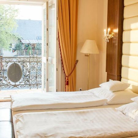 Hotel Kristaly Imperial Tata Dış mekan fotoğraf