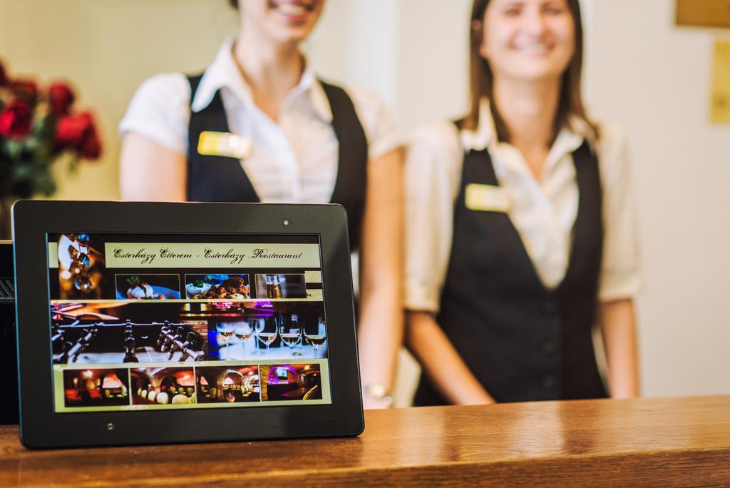 Hotel Kristaly Imperial Tata Dış mekan fotoğraf